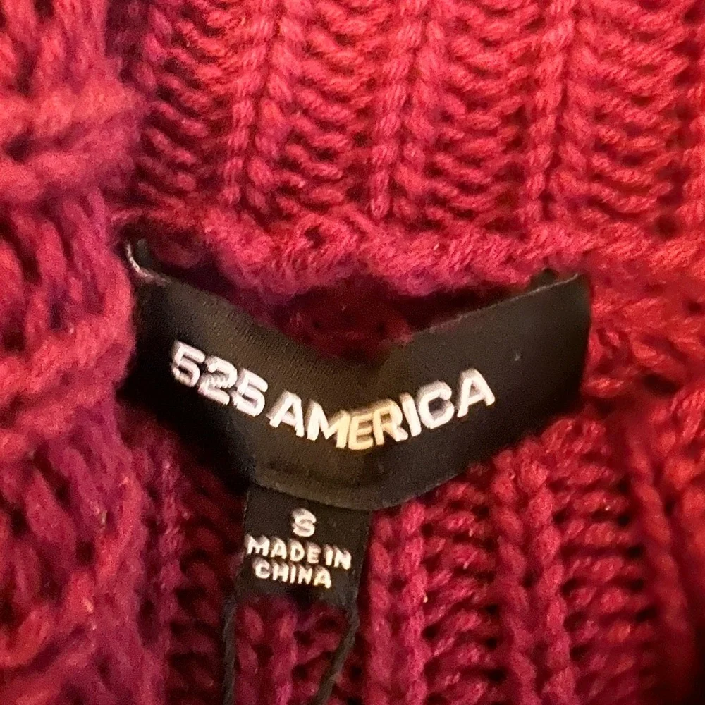 525 Turtle Neck Shaker Pullover - Picture 2 of 6